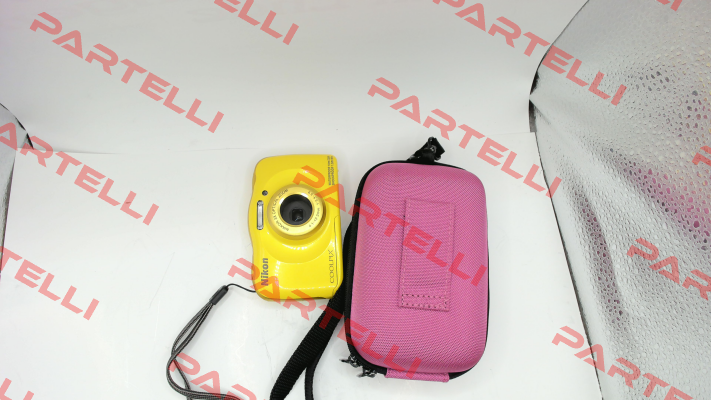 Coolpix S33 mit OVP und Fototasche waterproof Digitalkamera Nikon