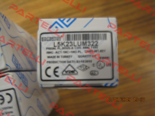 L5K23LUM322 Emas