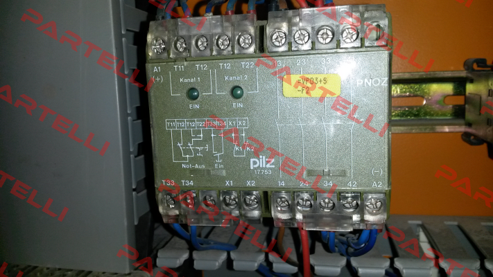 PNOZ  17753 - obsolete replaced by 750104 or 751104  Pilz